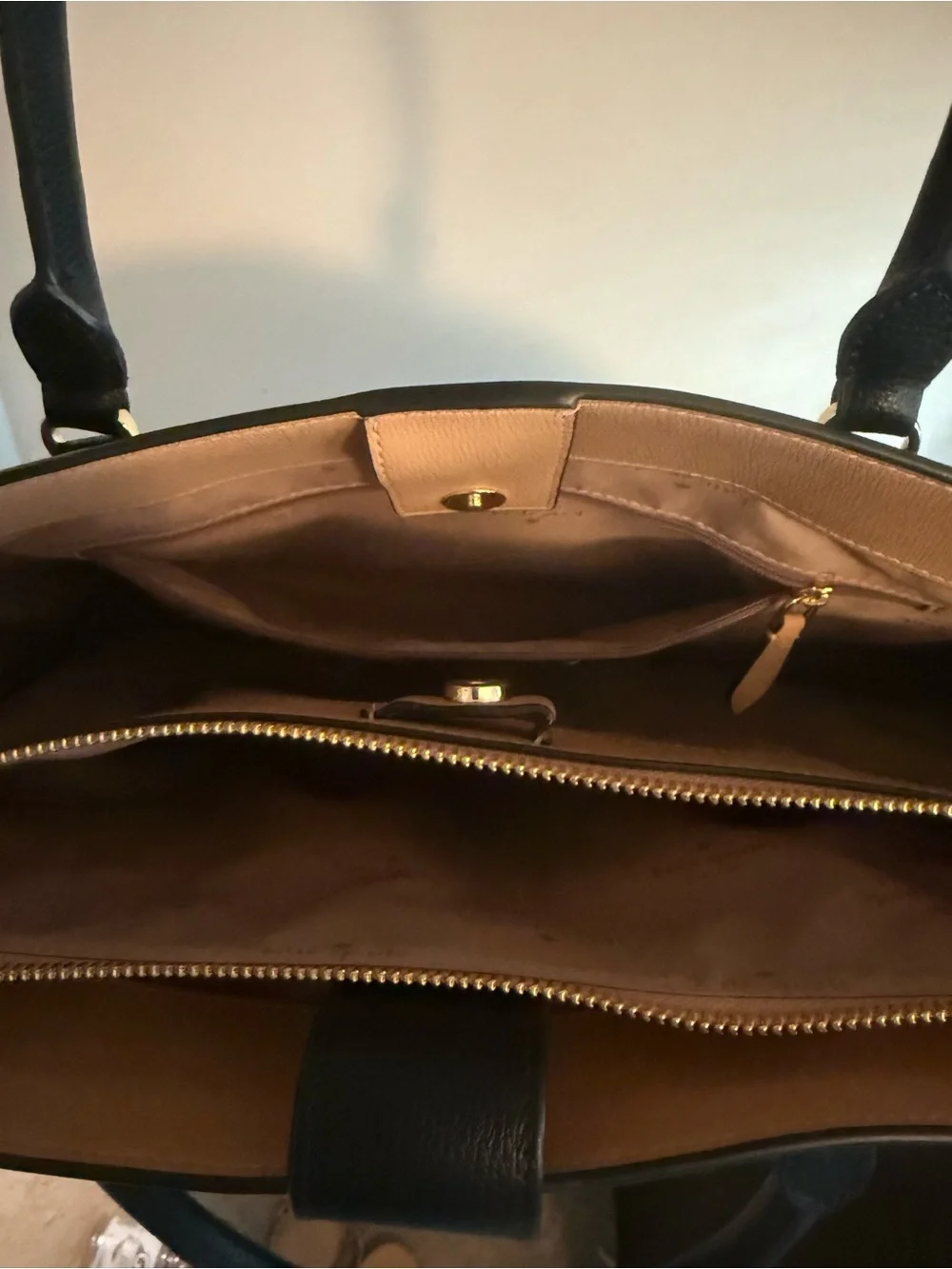 Kate Spade Women's Black Structured Satchel Handbag – Classic Everyday Tote